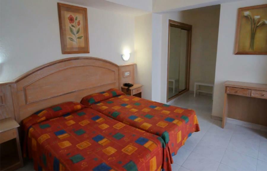 Apartamentos Park Plaza ปูแอร์โตเดลาครูซ ภายนอก รูปภาพ